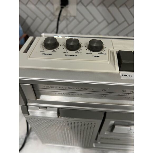 Vintage Symphonic PRC-501 AM/FM Cassette Boombox Radio Recorder - Works - Picture 5 of 10